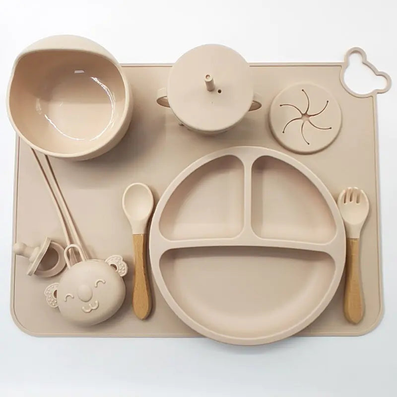 Set de repas bébé en silicone avec tapis et ustensiles