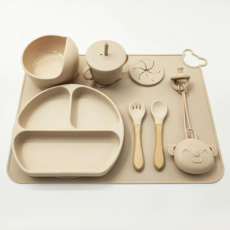 Set de repas bébé en silicone avec tapis et ustensiles